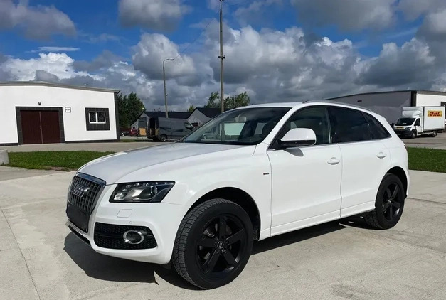 Audi Q5 cena 56500 przebieg: 267000, rok produkcji 2009 z Grójec małe 667